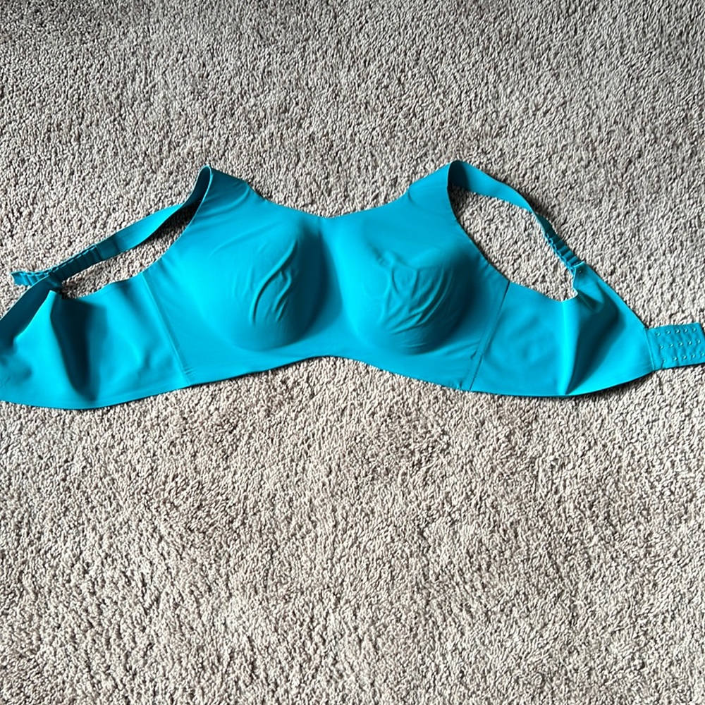 Knix catalyst sports bra